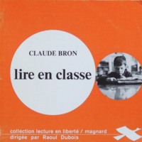 Lire en classe.jpg