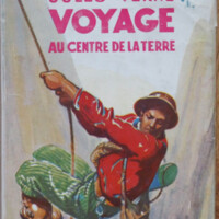 Voyage centre terre.jpg